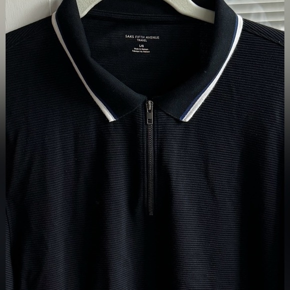 **LIKE NEW** - MEN’S “SAKS FIFTH AVENUE” 1/2 ZIP PULLOVER (BLACK) - LARGE - Picture 3 of 5